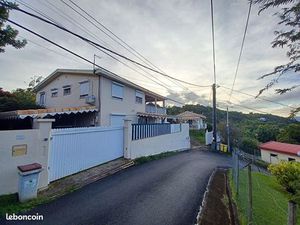 Villa 9 pièces 226 m²