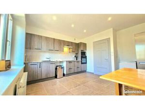 Quartier Gare / Hôpital Pasteur : F2/3 entièrement rénové et équipé avec cave