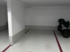 Place parking couverte - 1 min metro