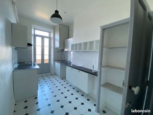 Très beau T3 à louer à l’année