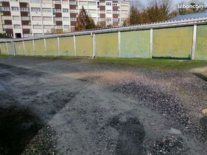 A louer garage/box