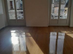 Appartement T3 refait a neuf - centre ville proche hôpital et parking