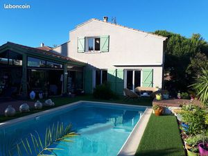 Chambre à louer dans villa de standing