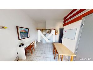 Studio 1 pièce 13 m²