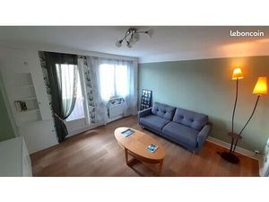 T3 Meublé rénové-Balcon plein Sud-Vue Pyrénées