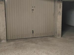 Garage box fermé quartier La Butte