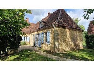 Propriété avec piscine et parc de plus d'un hectare.