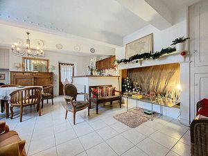 A vendre belle maison de ville de 140m2 avec jardin et garage independant