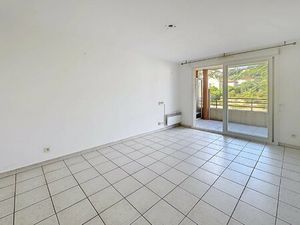 SAINT LAURENT DU VAR (06700) 2 PIECES GARAGE INCLUS