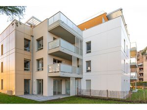 TASSIN LA DEMI LUNE CENTRE