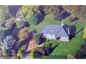 Maison individuelle  Fretin  210 m²  3 chambres  sallle de jeux  terrain 5000m²