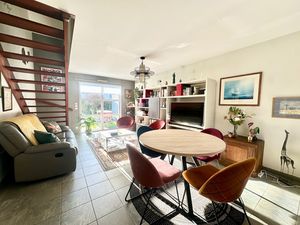 MAISON - 79 m² - MEUCON