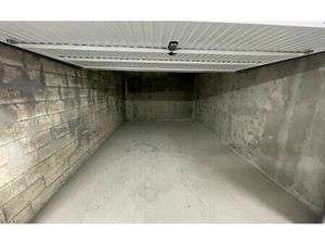 Location stationnement  20.6 m² T- à Antibes  150 €