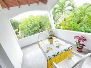 Studio haut de villa meublé – proche plage Malendure – location studio