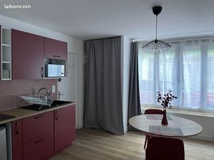 À louer studio plein centre