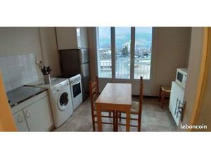 Appartement meublé T2 - 47 m² - Le-Pont-de-Claix