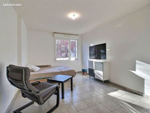 Studio 1 pièce 24 m²