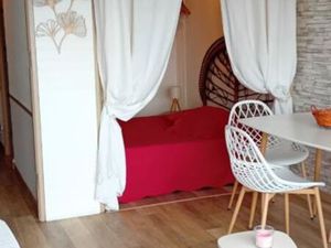 A louer F1 bis à Canet plage face a la mer