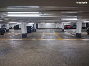 Parking à louer à Nîmes centre proche gare