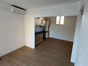 T3 a louer - 1er étage - terrasse