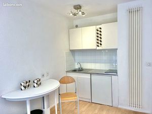 Studio Rue Paradis/Bd Lord Duveen  21m²