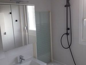 PARTICULIER LOUE à SILTZHEIM à 6 kilomètres de SARREGUEMINES  appartement de 40 m2 au 1 ét