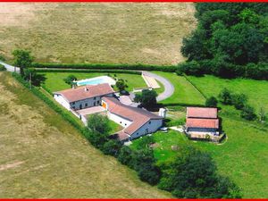 Maison 9 pièces - 230 m²