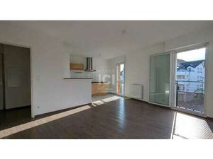 Location Appartement 3 pièces à Sainte-Luce-sur-Loire (44980) : à louer 3 pièces / 60m² Sa