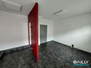 Location Bureaux et commerces à La Roche-sur-Yon (85000) : à louer / 87m² La Roche-sur-Yon