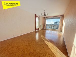 GRANVILLE A vendre Appartement de 3 pièce(s) avec garage et cave.