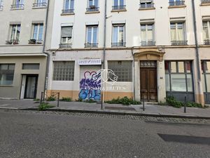 Local commercial à louer – 55 m² – Lyon 7