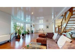 Maison de prestige de 190 m2 en vente Besançon  France
