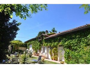 Belle Demeure de 3 chambres avec près d'un hectare de terrain