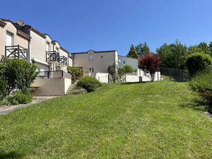 Logement idéal de 2 chambres dans un cadre verdoyant!