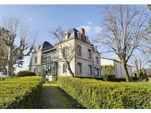 Le château et le domaine parfaits pour une exploitation hôtelière