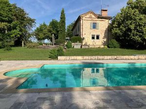 Domaine d'exception au Pays Cordelais avec 5 ha de terrain