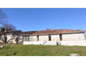 Ancienne grange entièrement rénovée de 240 m² avec un terrain de 2700 m²