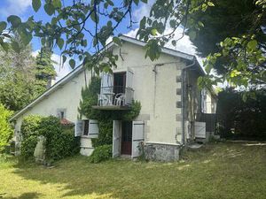 Bel ensemble à la campagne  de deux maisons - un seul prix!