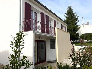 Maison bien présentée à 4kms de Saintes