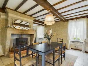 Deux maisons individuelles (avec potentiel commercial) dans un jardin de plus d'un hectare