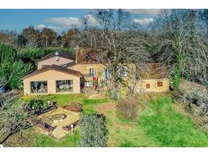 Maison contemporaine et 7 gites - Sarlat