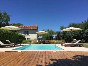 Propriété à proximité du village avec vues panoramiques