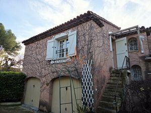 LOCATION T2 EGUILLES