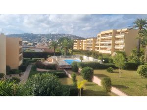 GOLFE JUAN APPARTEMENT 2 PIECES