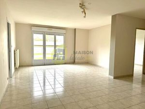 12 Appartements du T3 au T5 de 89 à 118 m² à Mehun sur yèvre