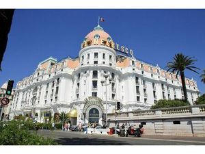 Vente commerce 64 m² Nice (06000)