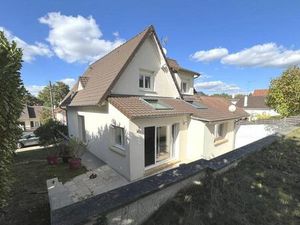 Maison de luxe de 6 pièces en vente à La Frette-sur-Seine  Île-de-France