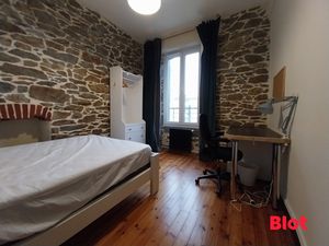 A louer chez Blot Agence Brestoise - Chambre meublée dans colocation haut de gamme