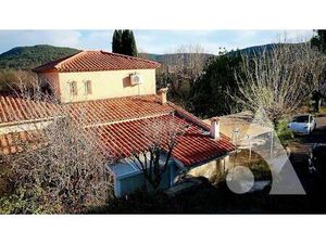 Maison Salernes 5 pièces 150m² sur 2.650m² de terrain avec 4 garages.