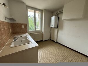 Location Appartement 4 pièces 83m² BOURG EN BRESSE 01000